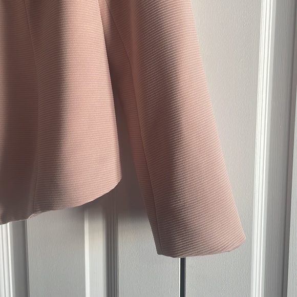 Vest tailor in pink/peach color - Picture 3 of 5